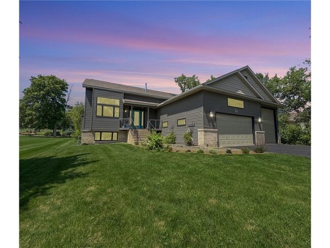 Primary Photo - 717 Ashley Dr
