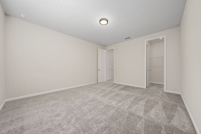Building Photo - Immaculate Executive Home in Isles of Lake Nona