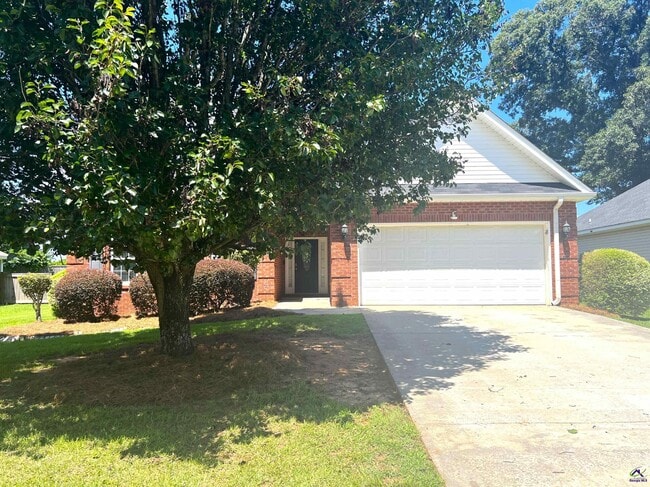 Building Photo - 400 Manchester Ln