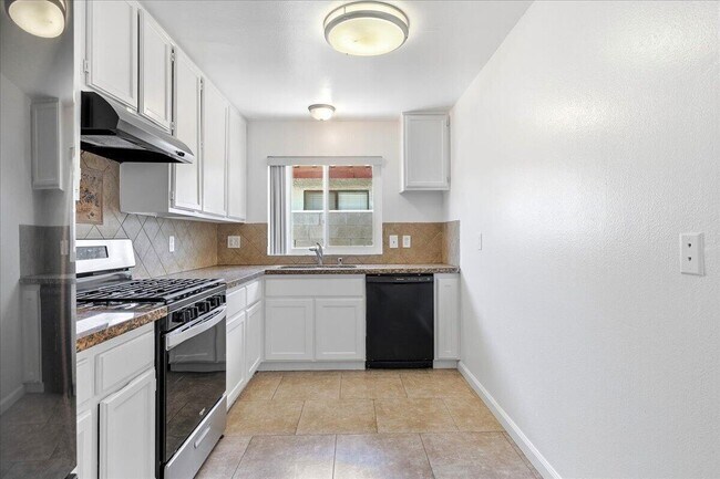 Building Photo - 31601 Avenida Maravilla