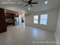 Building Photo - 416 E Liberaux St