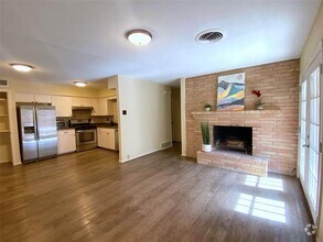 Building Photo - 7406 Walling Ln