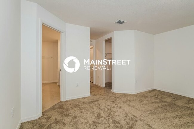 Building Photo - 4 Bedroom Pet-Friendly Home in Dundee, FL with Main Street Renewal