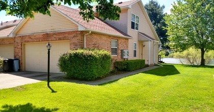 Building Photo - Misty Cove