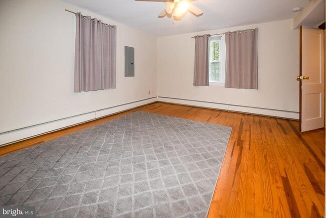 Building Photo - 12335 Rousby Hall Rd