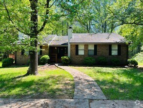 Building Photo - 1521 Flippen Rd