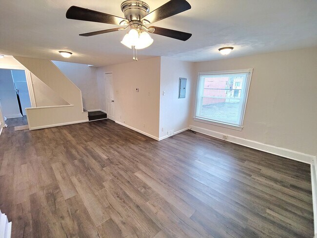 Building Photo - 2423 Wrights Wy