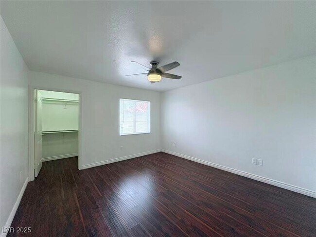 Building Photo - 7885 W Flamingo Rd