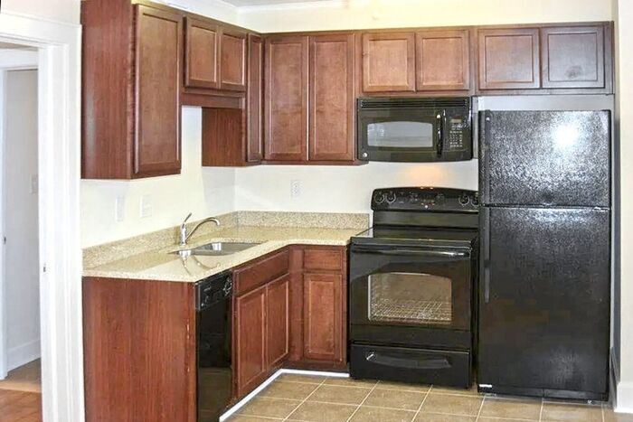 Building Photo - 215 N Court St