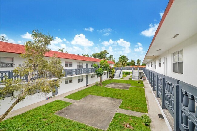 Building Photo - 111 NW 152nd St