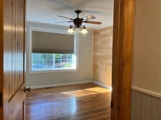 Building Photo - 202 N Spring St