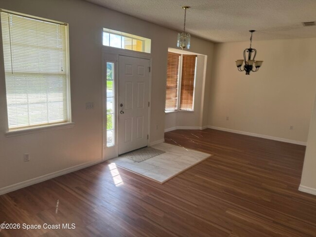Building Photo - 2741 Woodstream Cir