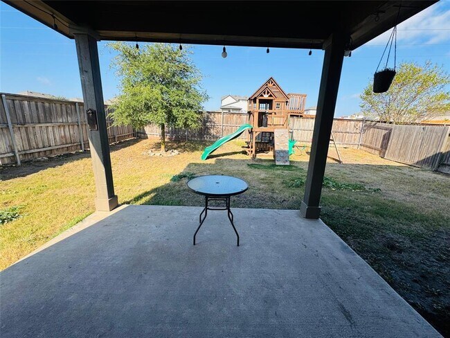 Building Photo - 718 Nautical Lp