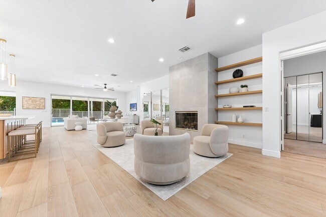 Building Photo - 8717 Estate Dr