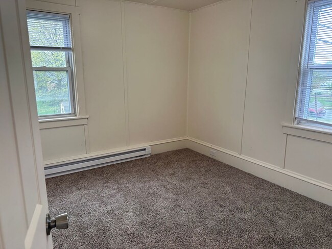 Building Photo - 4440 Kutztown Rd