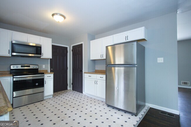 Building Photo - 2974 McGlynn Ct