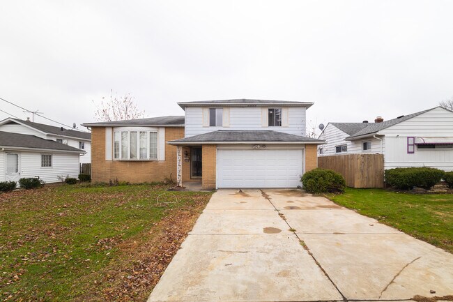 Building Photo - 18716 Restor Ave