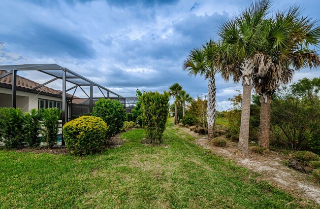 Building Photo - Beautiful Pool home in Starkey Ranch