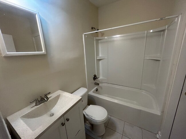 Building Photo - 1506 Charlton St