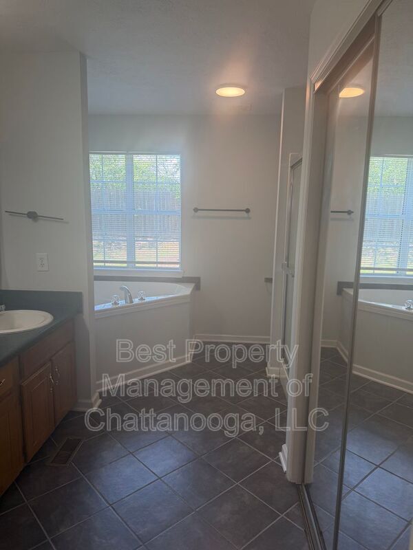 Building Photo - 1801 Chase Meadows Cir