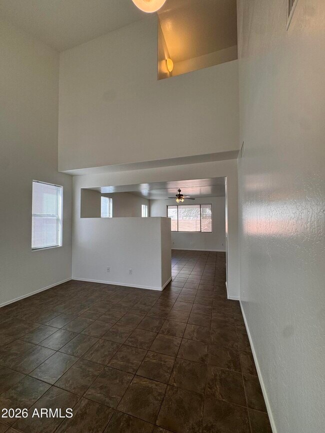 Building Photo - 14955 N 174th Ln