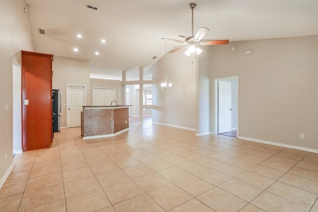 Building Photo - 3131 Fox Squirrel Dr