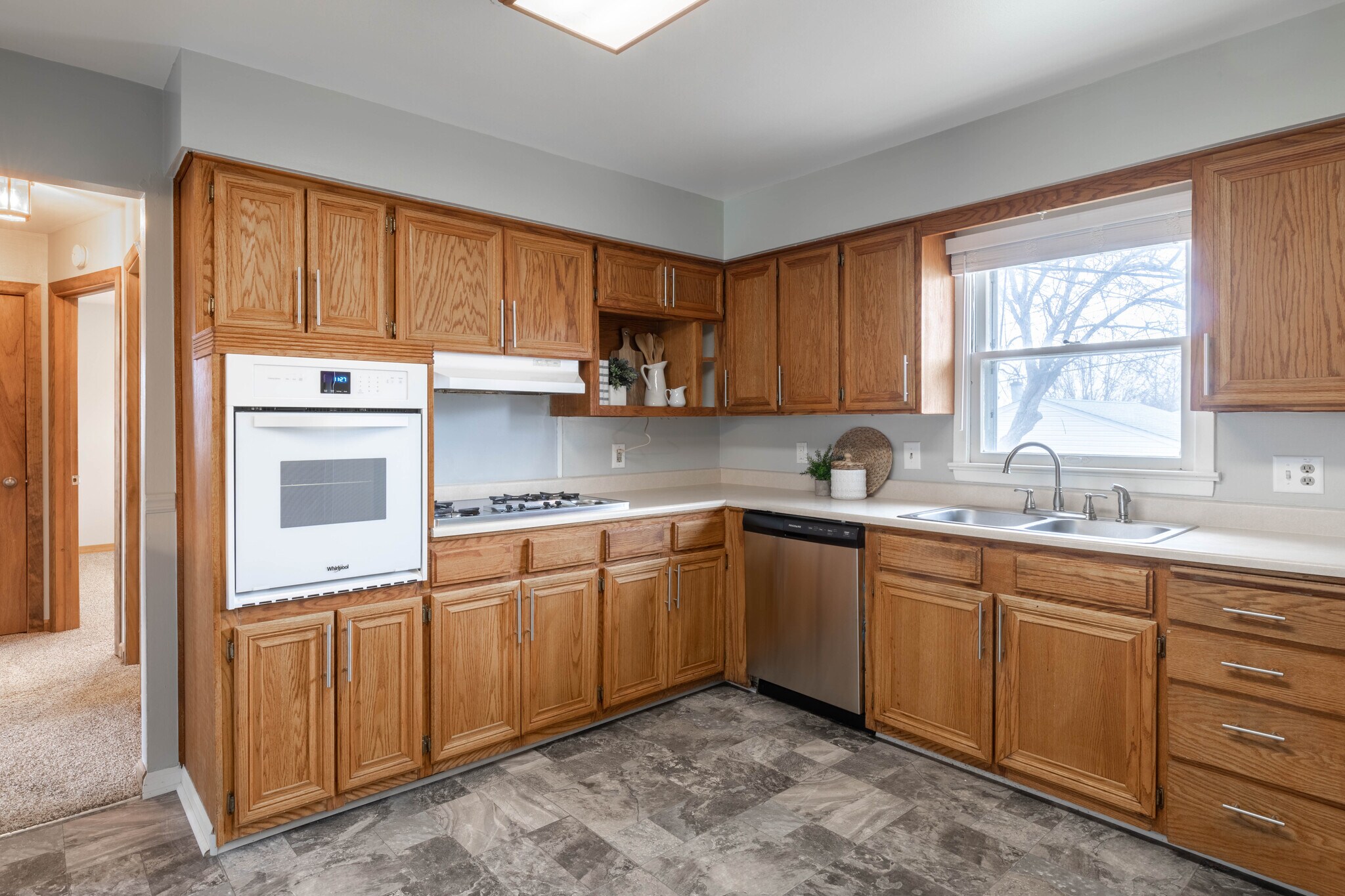 Building Photo - 7014 S 41st St