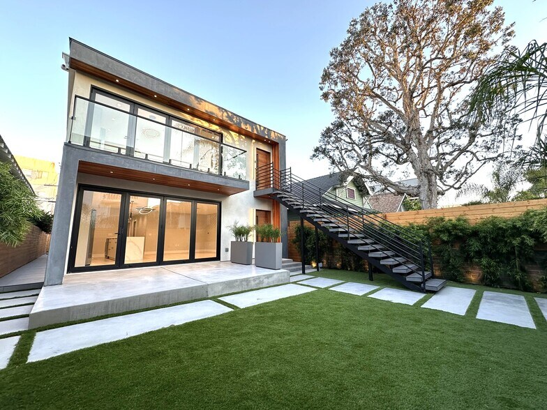 Building Photo - 36 Paloma Ave