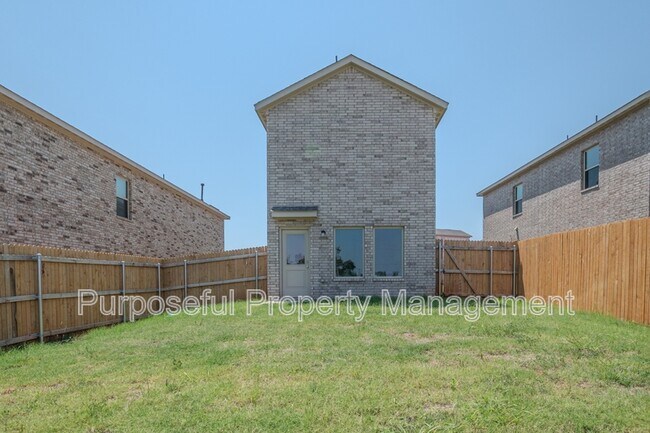 Building Photo - 3233 NW 149th St