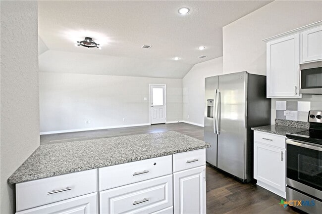 Building Photo - 2973 Greenbriar Rd