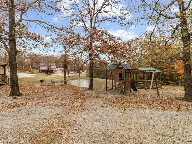 Building Photo - 2131 Sioux Dr
