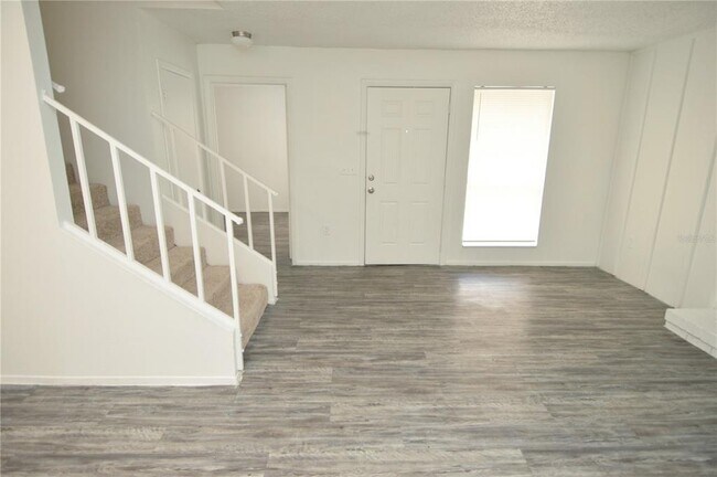 Building Photo - 5006 Moro Manor Dr