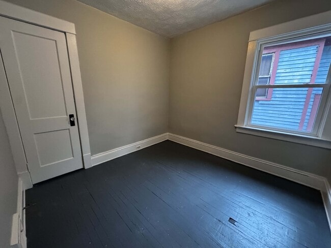 Building Photo - 10008 Mt Auburn Ave