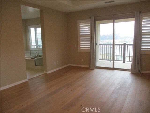 Building Photo - 12 Farra St