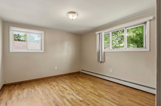 Building Photo - 1705-1707 Cooper Ave