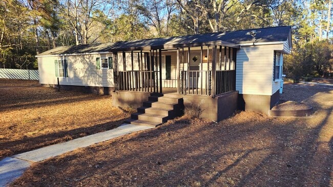 Building Photo - 77 3rd St