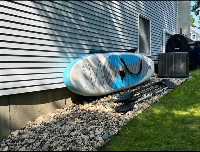 Building Photo - 110 Winsor Ave