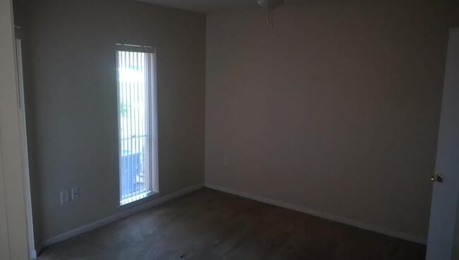 Building Photo - 4759 Via Palm Lakes