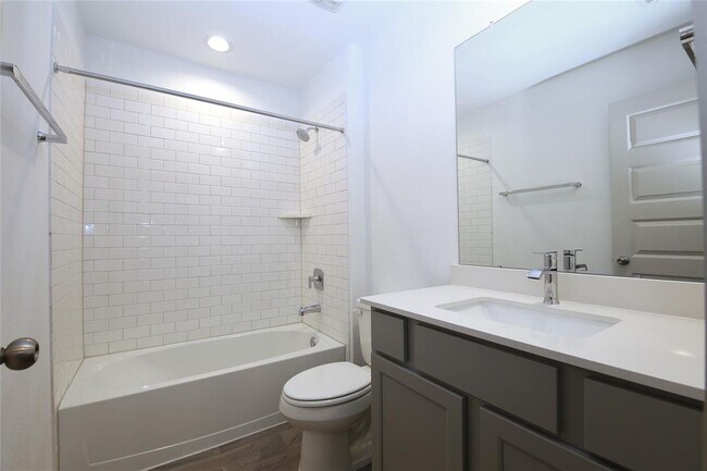 Building Photo - 1702 Windway Ct