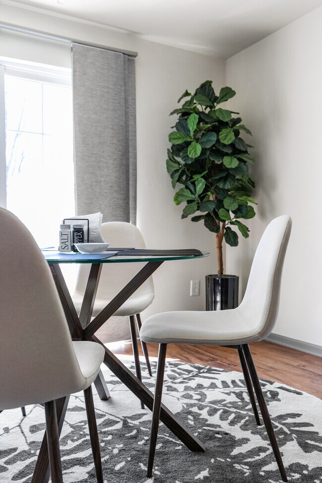 Building Photo - 1893 N Margaret St