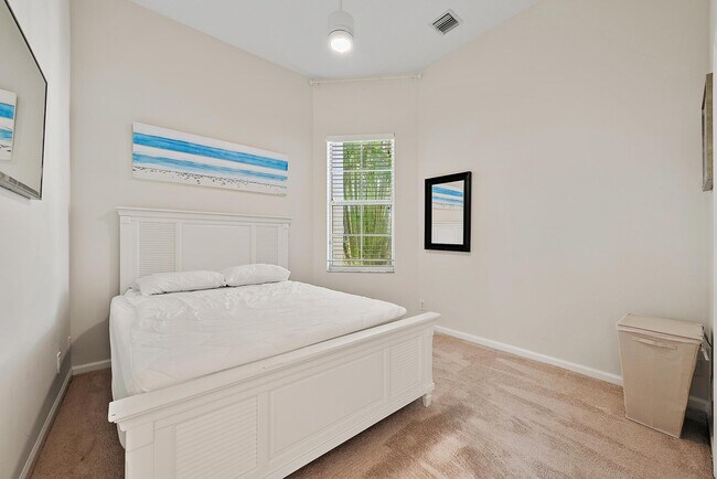 Building Photo - 7719 Azalea Ct