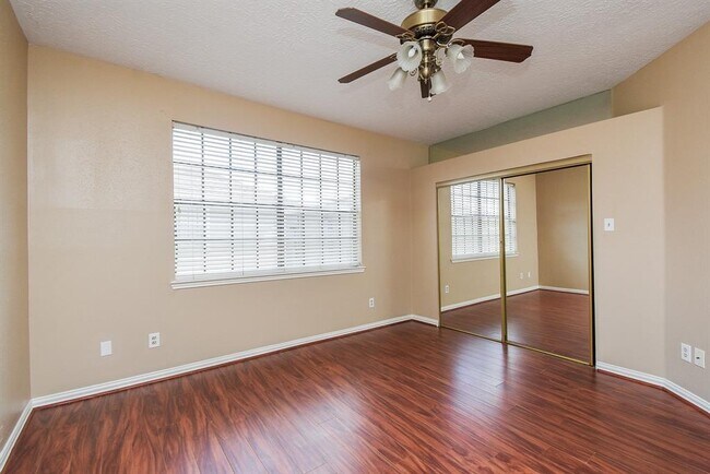 Building Photo - 8888 Benning Dr
