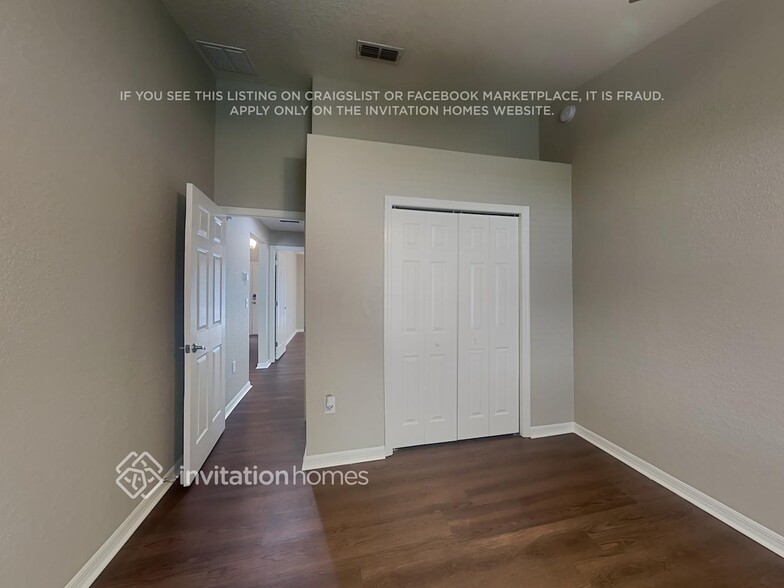 Building Photo - 2709 Oak Hammock Loop