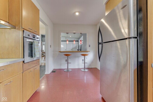 Building Photo - 111 McClellan Rd