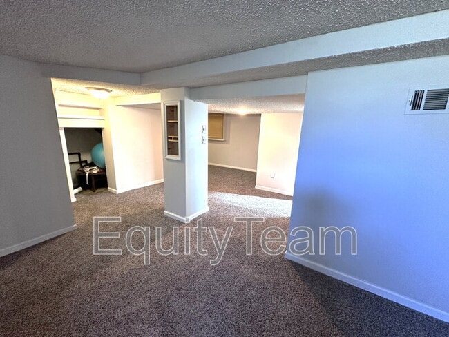 Building Photo - 4107 Sherwood Ave