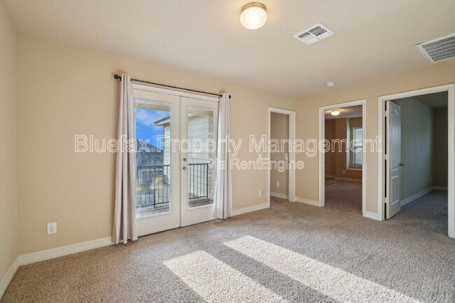 Building Photo - 10750 Gentle Fox Bay
