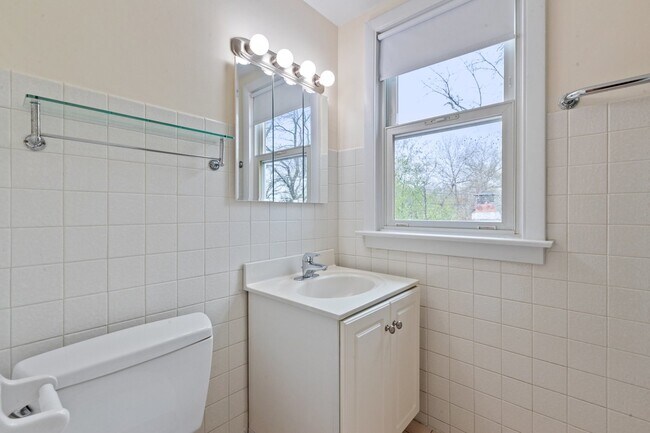 Building Photo - 9225 Karlov Ave