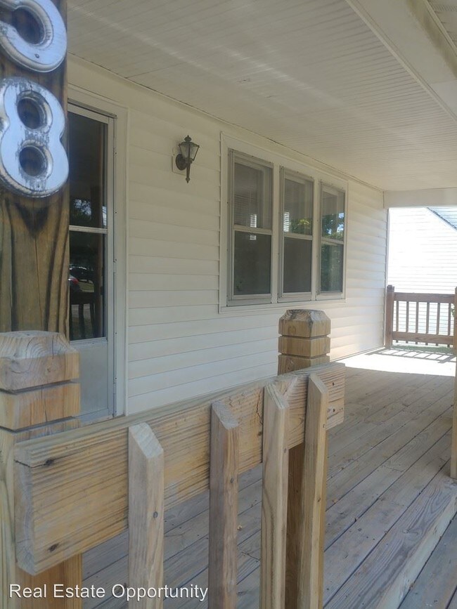 Building Photo - 2 br, 1.5 bath House - 1858 Harrisburg Pike