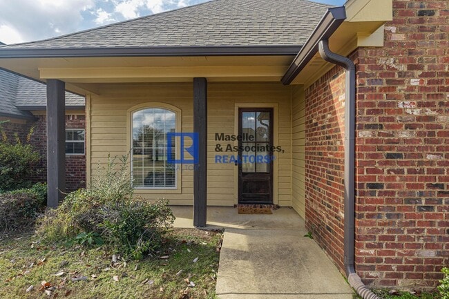 Building Photo - 3 Bed/2 Bath Home in Germantown School District