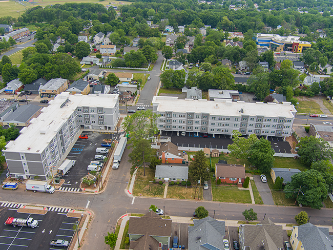 Building Photo - 830 Hamilton St